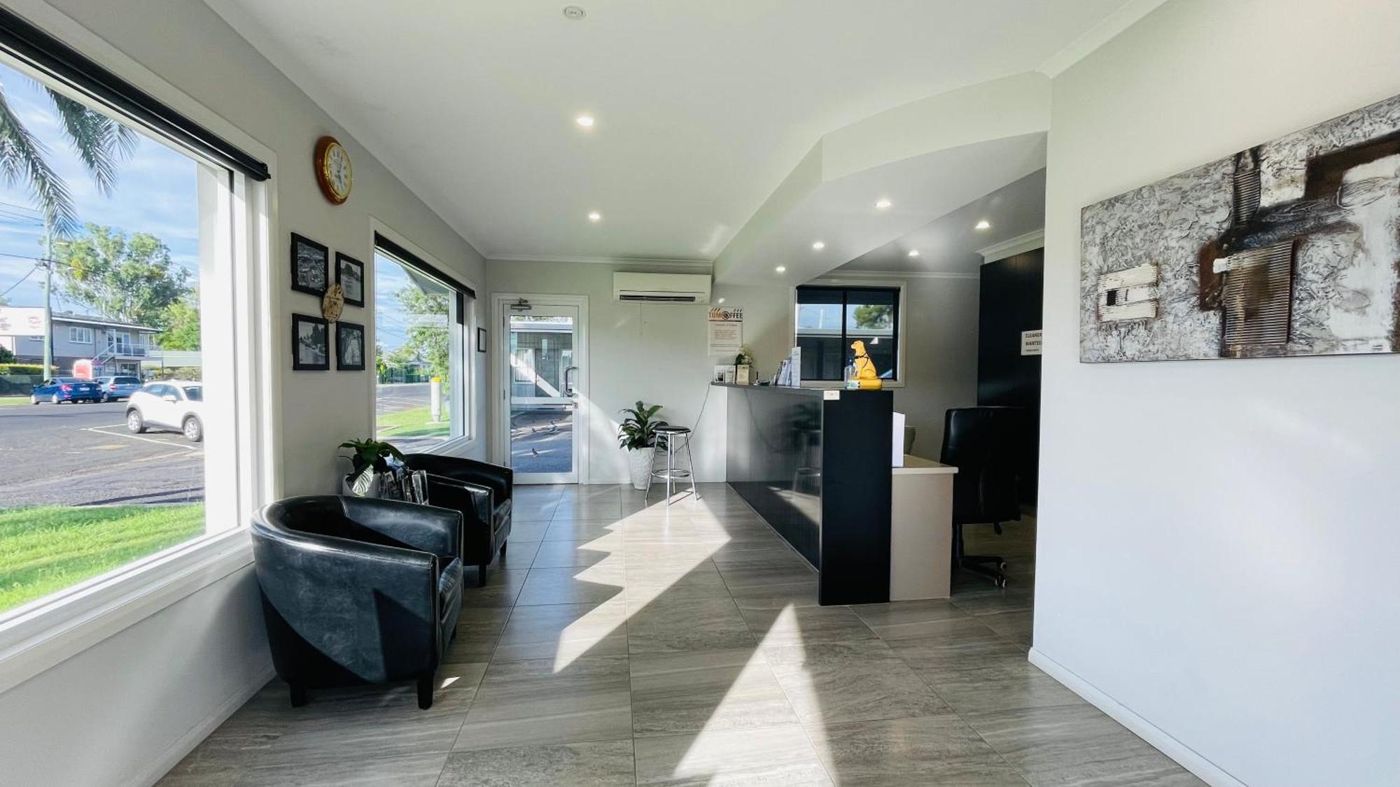Motel Myall Dalby Bagian luar foto
