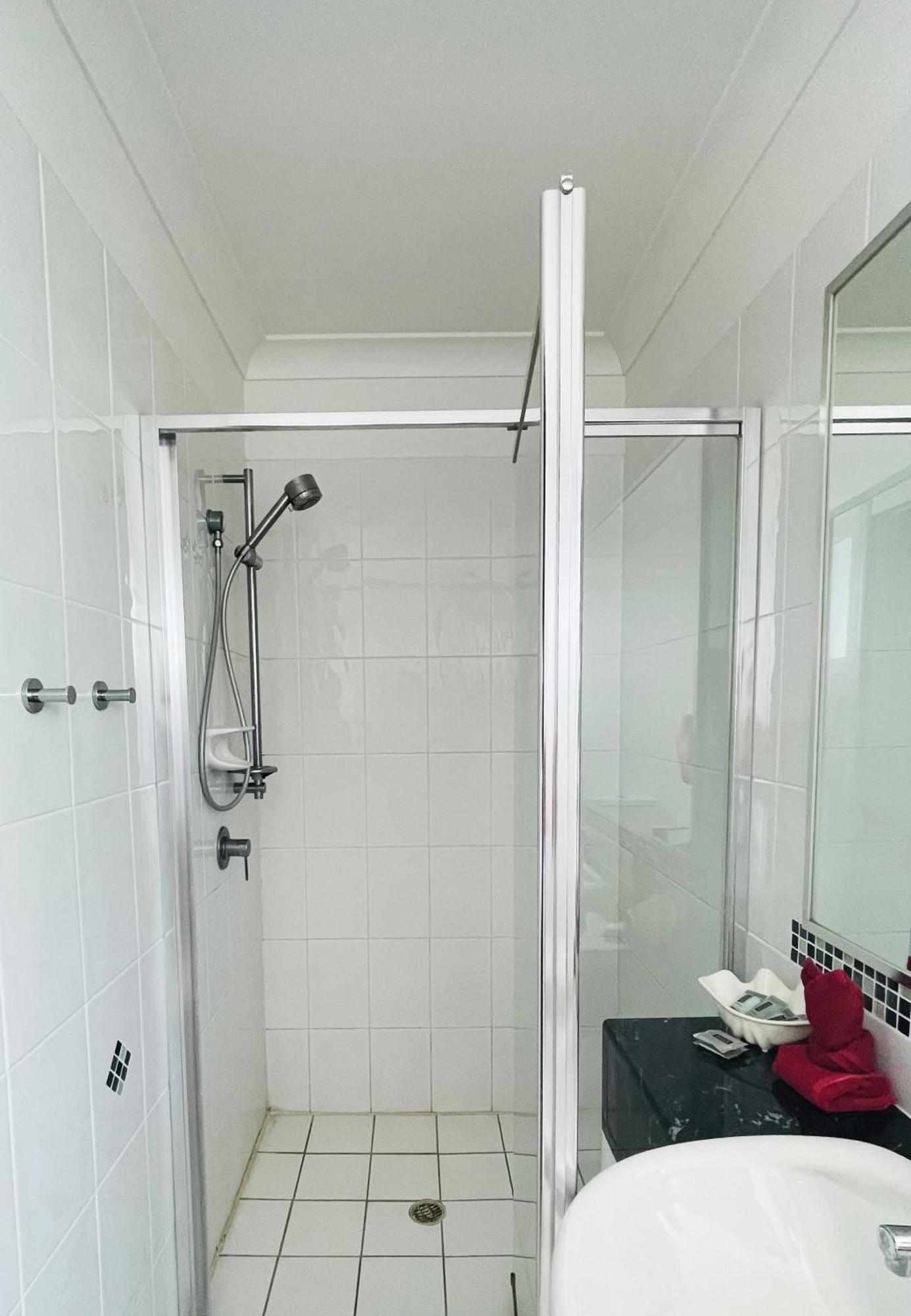 Motel Myall Dalby Bagian luar foto